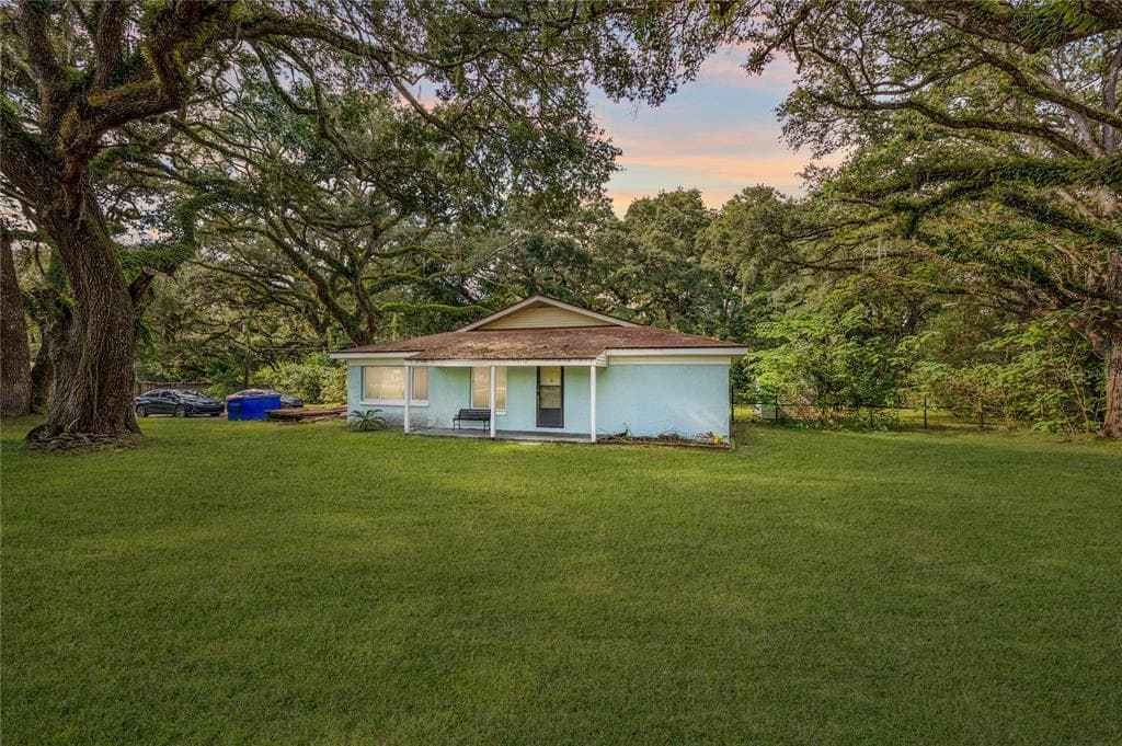 16547 US HIGHWAY 41 SPRING HILL, FL 34610