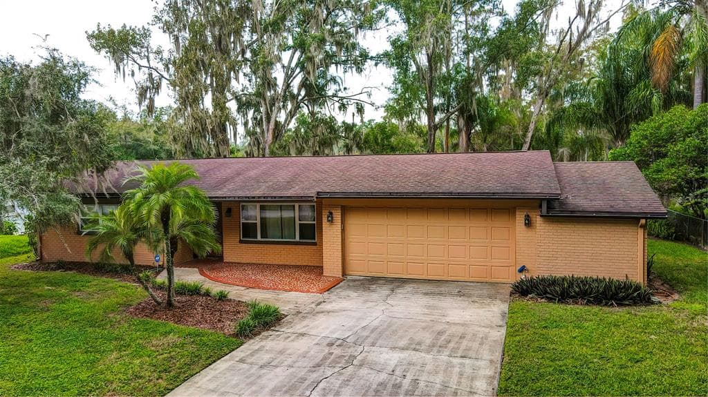 18822 TRACER DRIVE LUTZ, FL 33549