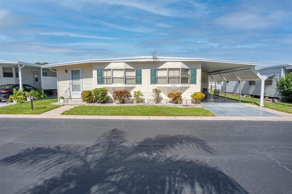12651 SEMINOLE BOULEVARD UNIT 5B LARGO, FL 33778