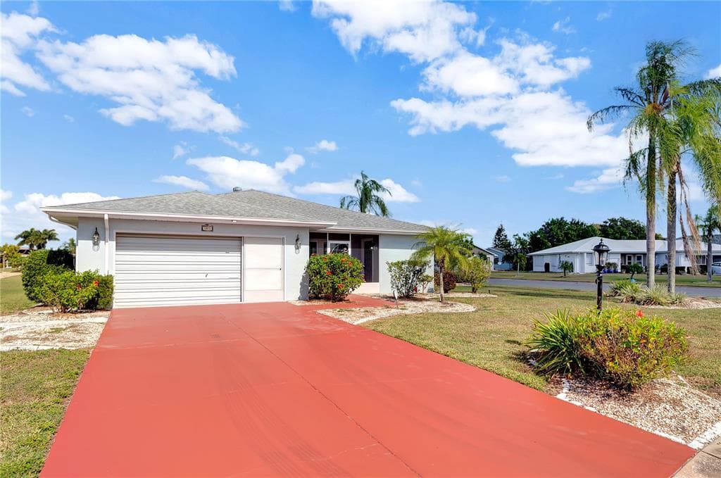 1801 ORCHID COURT SUN CITY CENTER, FL 33573