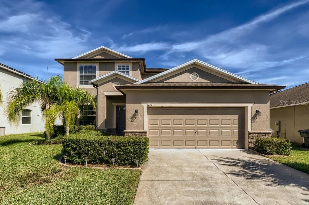 2252 GRANTHAM AVENUE DAVENPORT, FL 33837