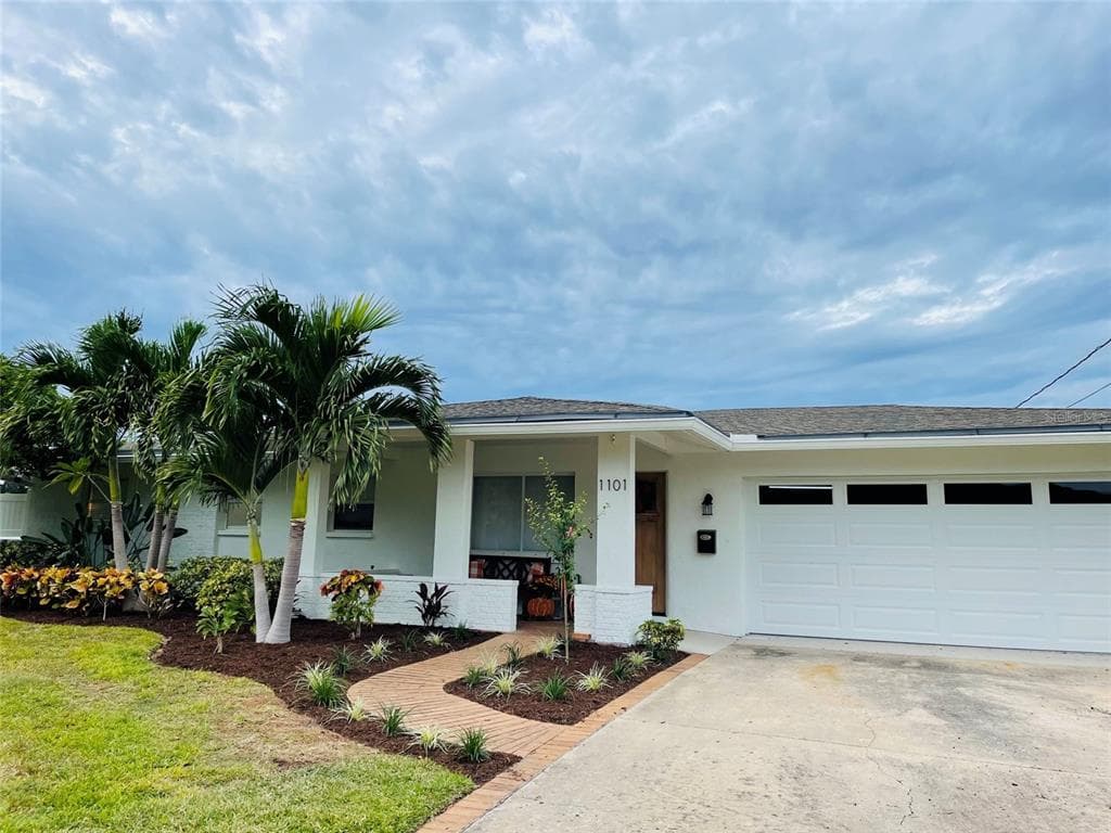 1101 37TH AVENUE NE ST PETERSBURG, FL 33704