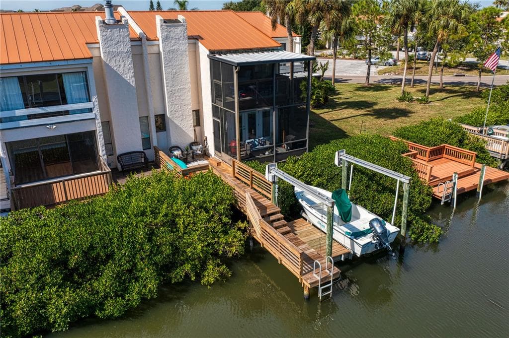 4329 HARBOR HOUSE DRIVE UNIT 4329 TAMPA, FL 33615