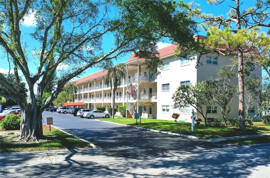 4000 3RD STREET N UNIT 108