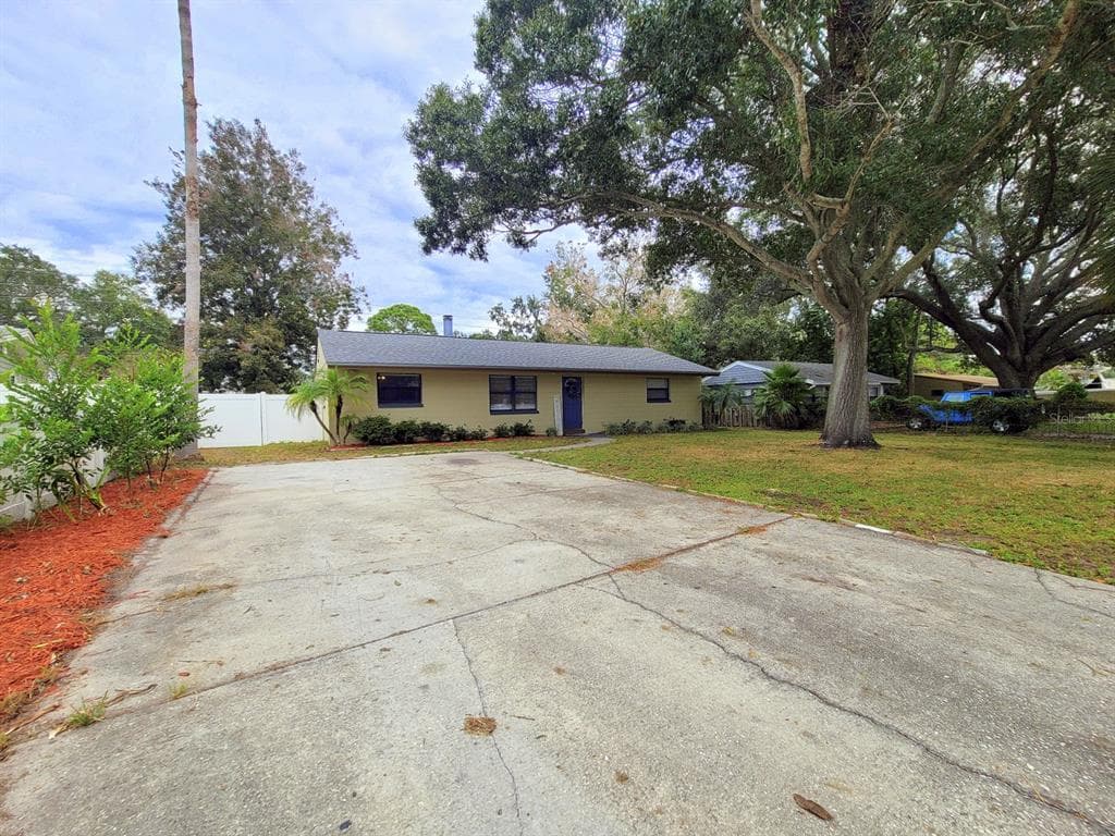 10345 65TH AVENUE SEMINOLE, FL 33772