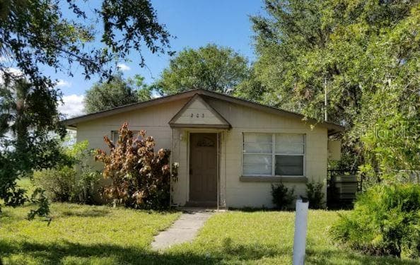 203 W NORTHSIDE DRIVE LAKE WALES, FL 33853