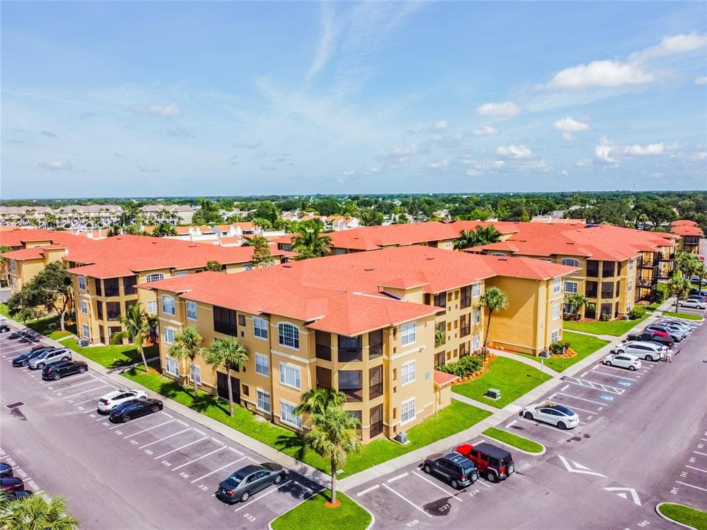 4307 BAYSIDE VILLAGE DRIVE UNIT 204 TAMPA, FL 33615