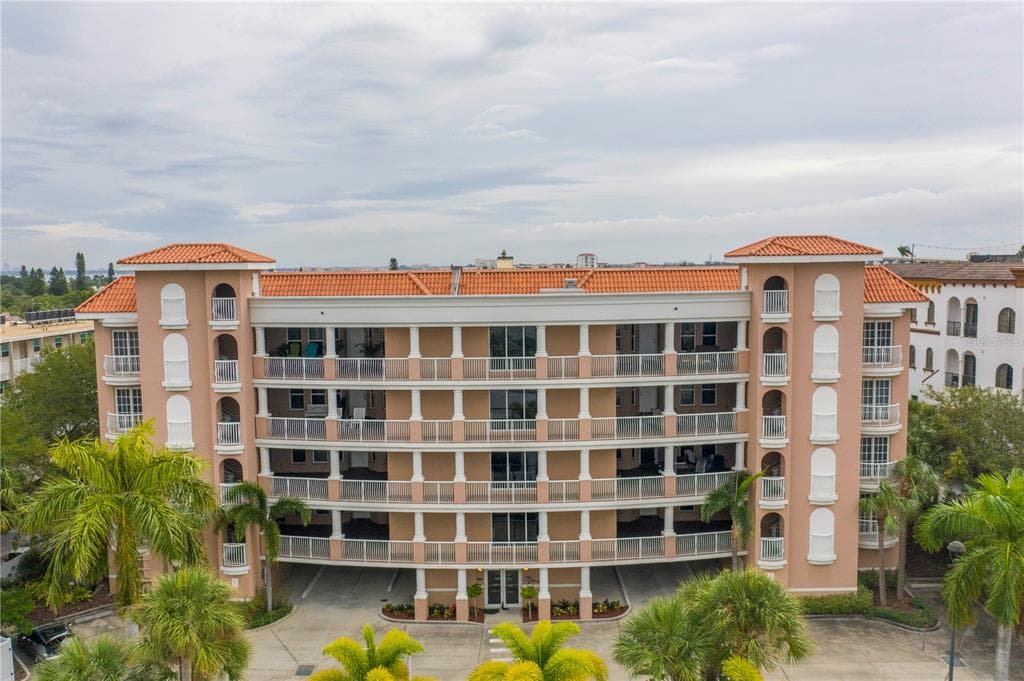 3805 GULF BOULEVARD UNIT 201 ST PETE BEACH, FL 33706