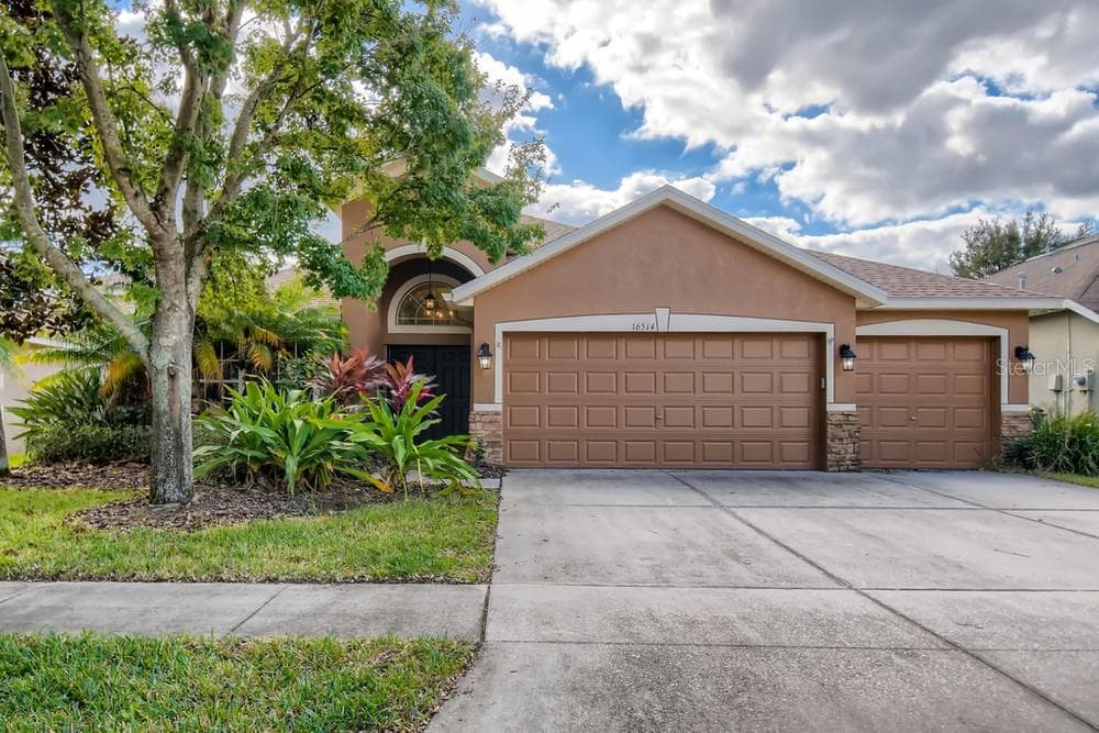 16514 BRIDGEWALK DRIVE LITHIA, FL 33547