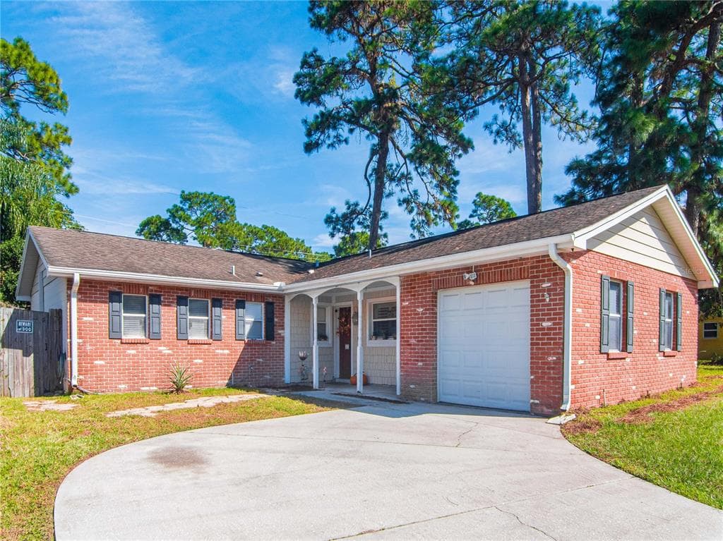 307 FLORAL DRIVE TAMPA, FL 33613