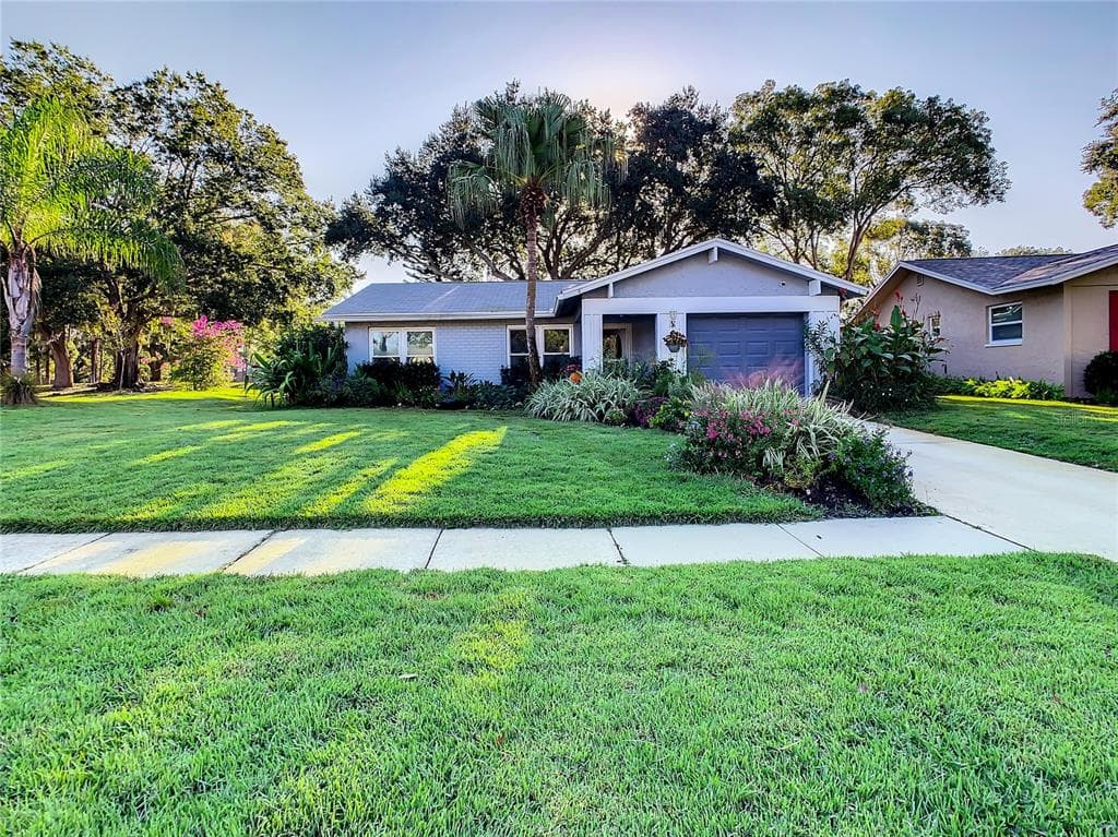 937 ANCHORAGE LANE PALM HARBOR, FL 34685