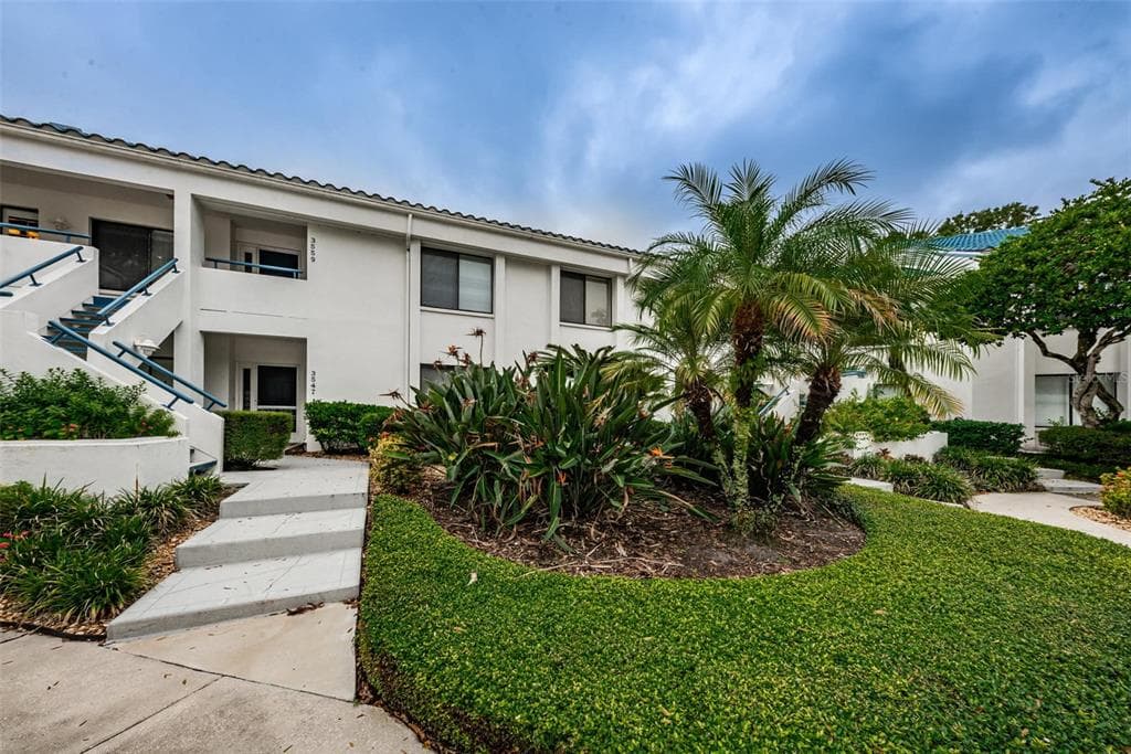 3559 INDIGO POND DRIVE UNIT 9 PALM HARBOR, FL 34685