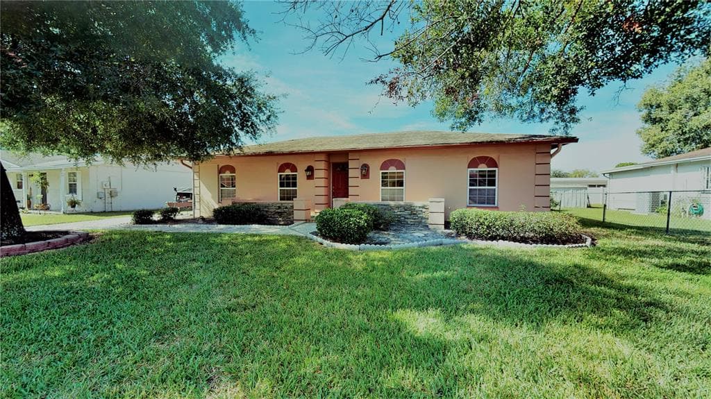 4816 SIERRA MADRE DRIVE TAMPA, FL 33634