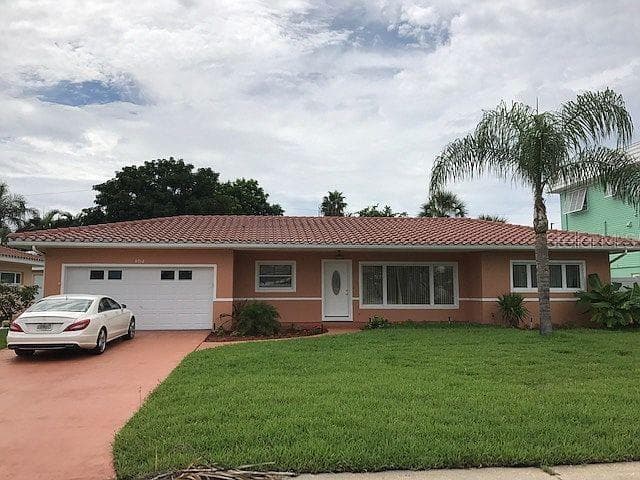 102 19TH STREET BELLEAIR BEACH, FL 33786