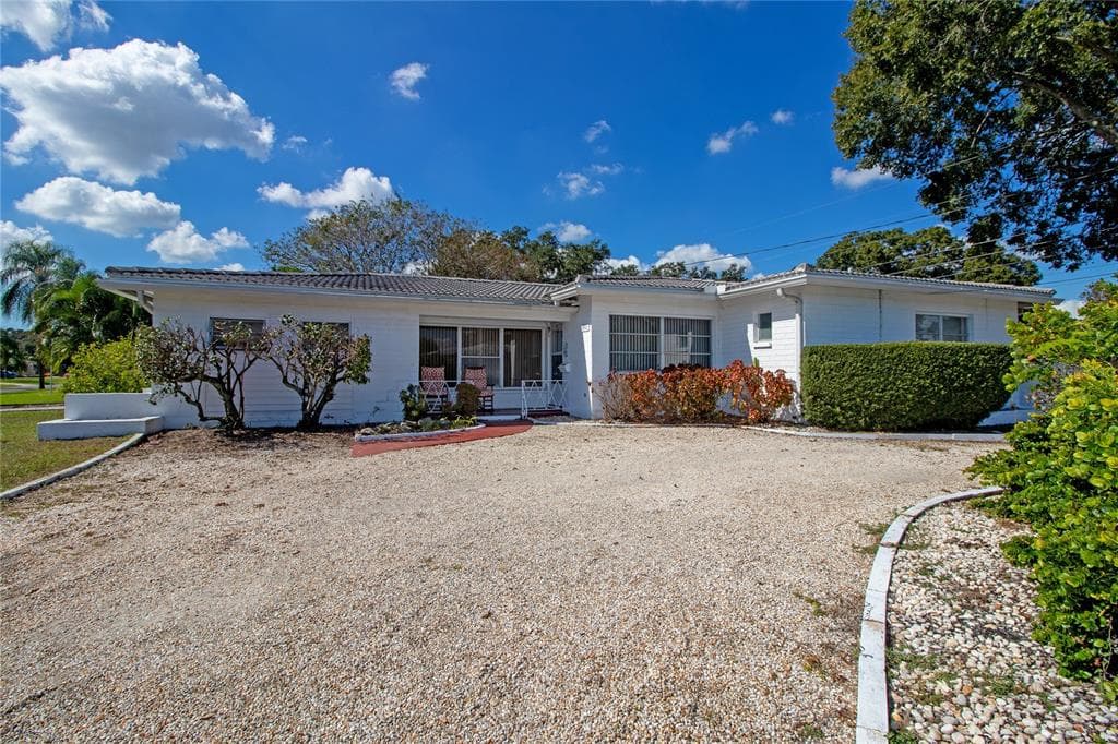 3701 26TH AVENUE N ST PETERSBURG, FL 33713