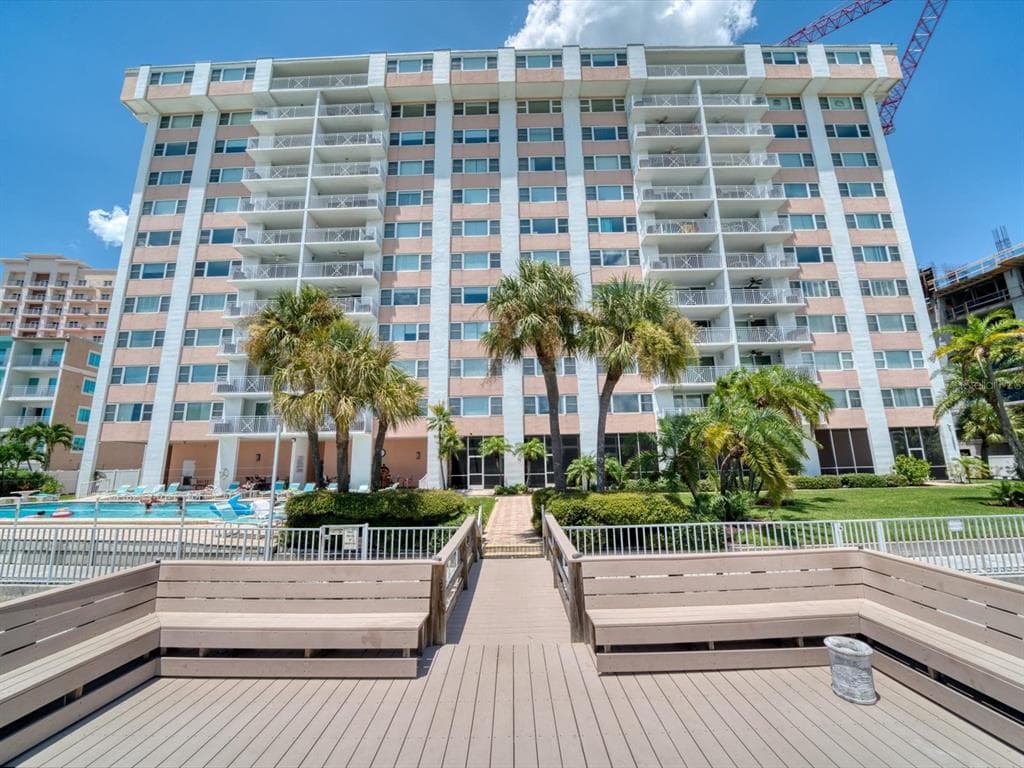 675 S GULFVIEW BOULEVARD UNIT PH4 CLEARWATER, FL 33767