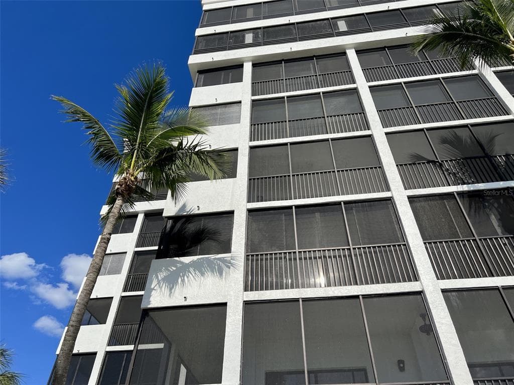 1102 BENJAMIN FRANKLIN DRIVE UNIT 414 SARASOTA, FL 34236
