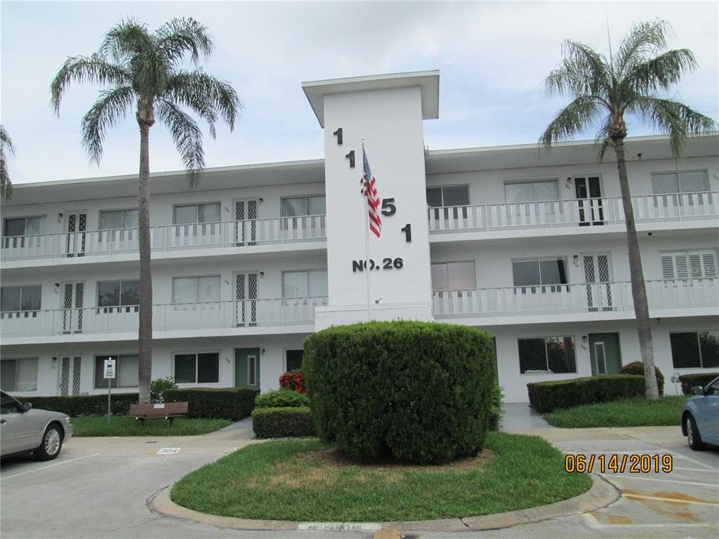 11251 80TH AVENUE UNIT 308 SEMINOLE, FL 33772