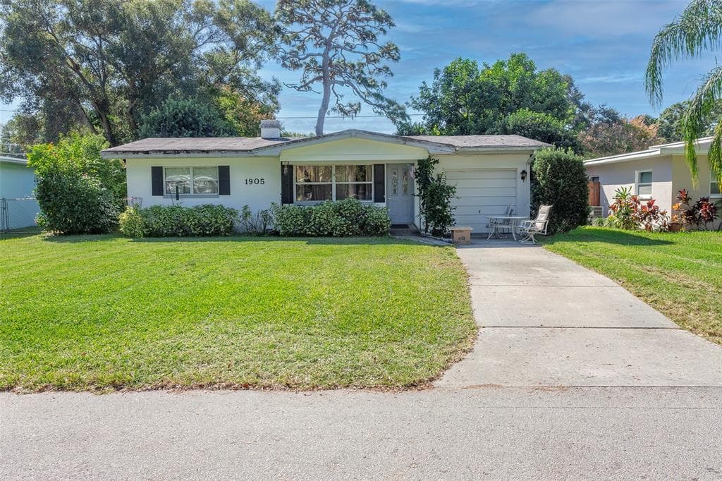 1905 PINEHURST DRIVE CLEARWATER, FL 33763