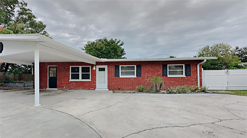 5911 85TH TERRACE N PINELLAS PARK, FL 33781