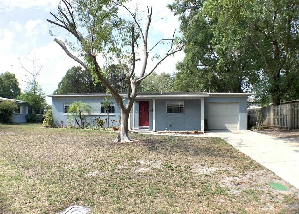 4211 W KNIGHTS AVENUE TAMPA, FL 33611