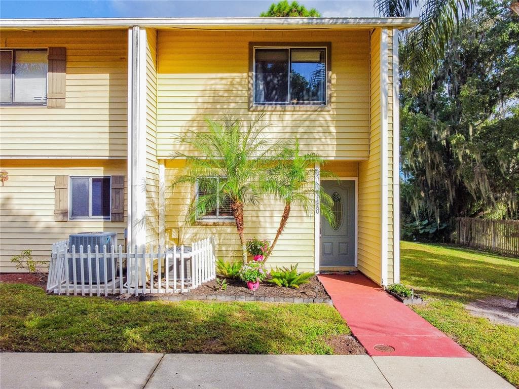 4401 DYLAN LOOP UNIT 170 LAND O LAKES, FL 34639