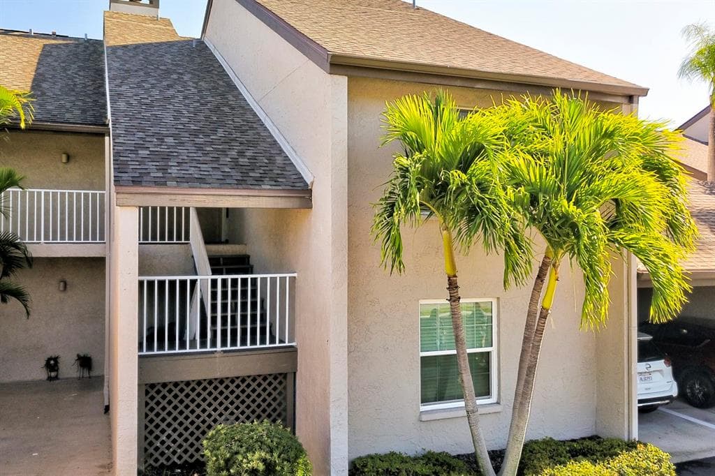 4633 DUHME ROAD UNIT 2D ST PETERSBURG, FL 33708