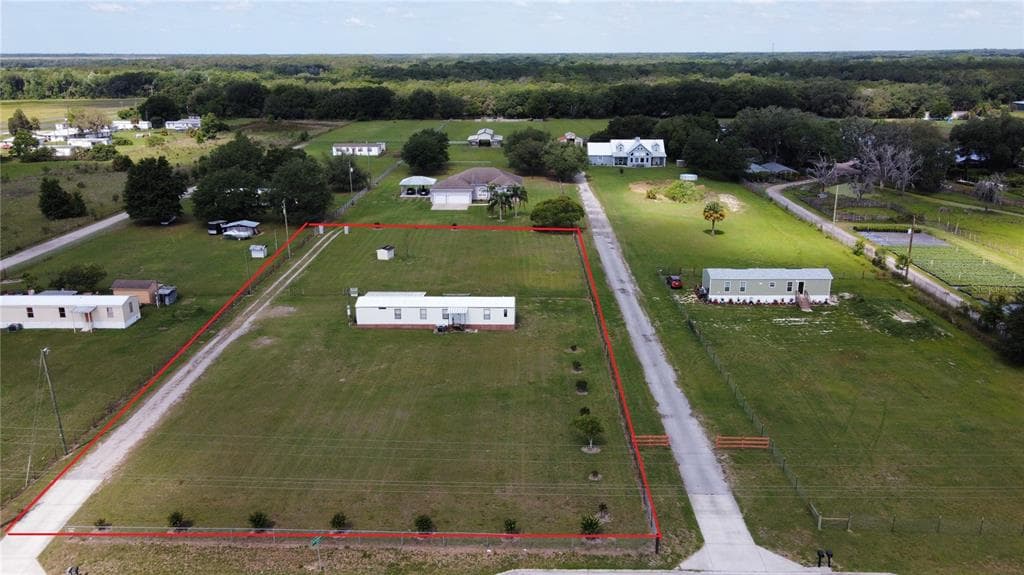 7541 S COUNTY LINE ROAD PLANT CITY, FL 33567