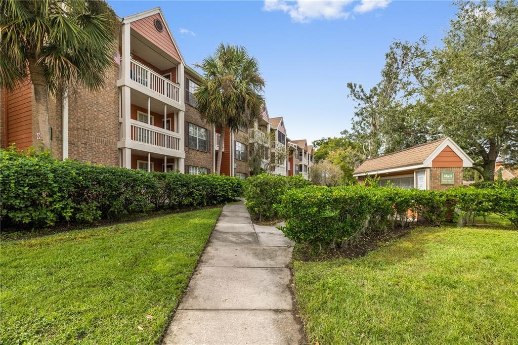 10200 GANDY BOULEVARD N UNIT 1215 ST PETERSBURG, FL 33702