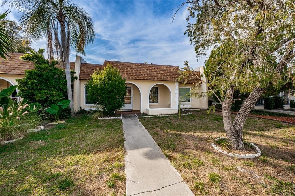 9970 86TH WAY N LARGO, FL 33777