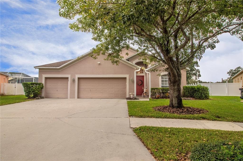 2724 ABBEY GROVE DRIVE VALRICO, FL 33594