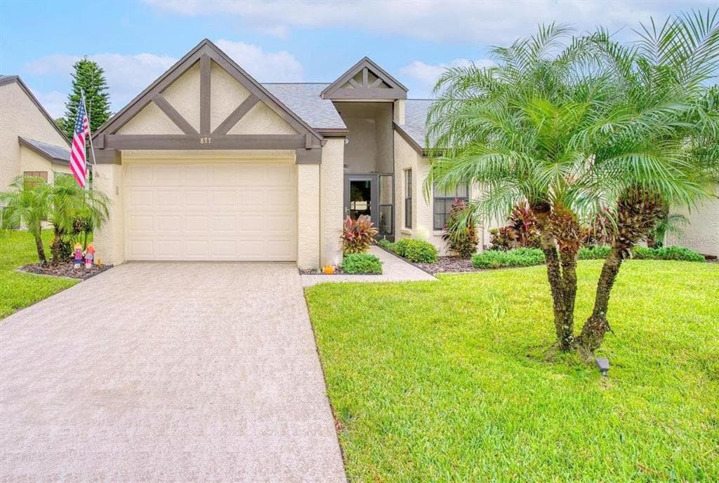 877 SUTTON PLACE PALM HARBOR, FL 34684