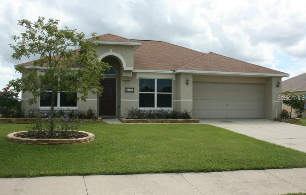 2360 SUNSET POINTE DRIVE