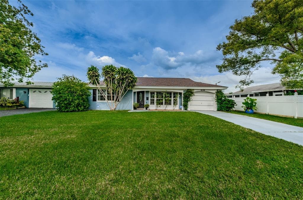 4139 STRATFIELD DRIVE NEW PORT RICHEY, FL 34652