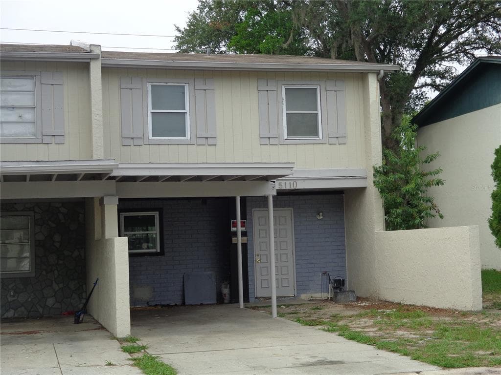 5110 TENNIS COURT CIRCLE UNIT 86 TAMPA, FL 33617