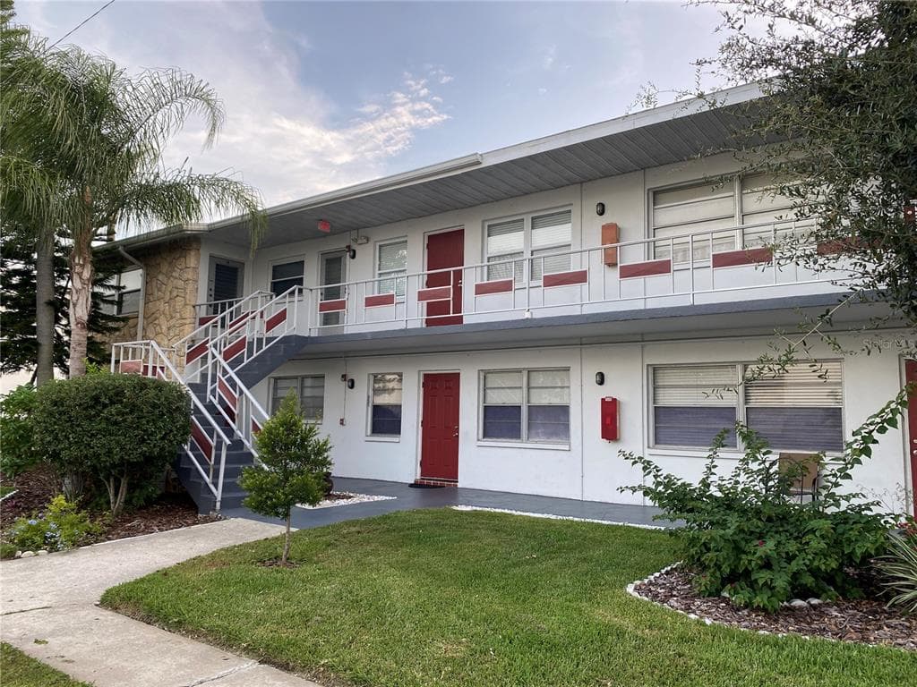 5920 18TH STREET N UNIT 19 ST PETERSBURG, FL 33714