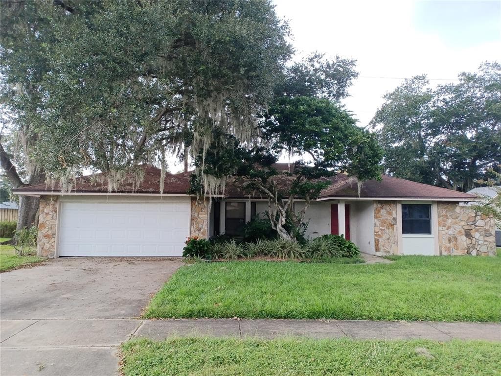 1413 SANDALWOOD DRIVE PLANT CITY, FL 33563