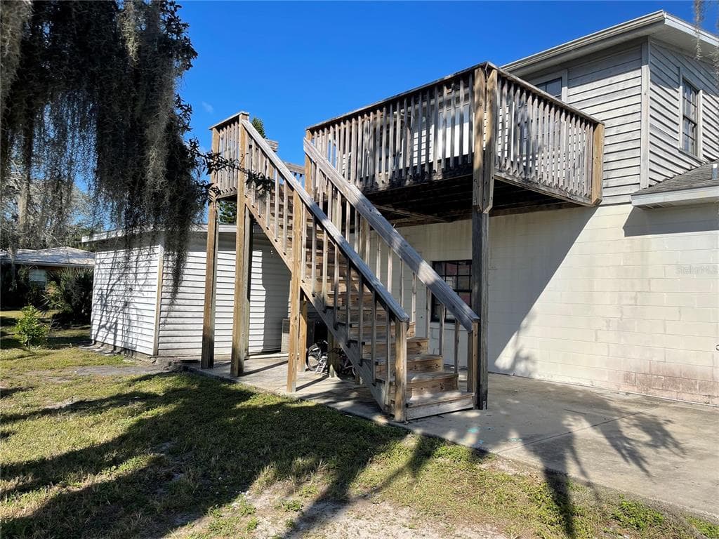 604 WALTER DRIVE UNIT 1/2 B PLANT CITY, FL 33563