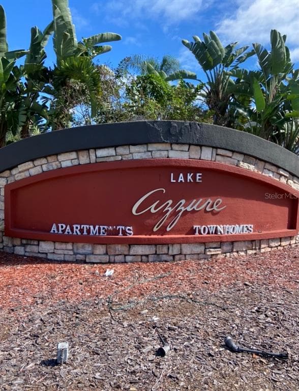 3502 LAKE AZZURE COURT UNIT 202-B TAMPA, FL 33614