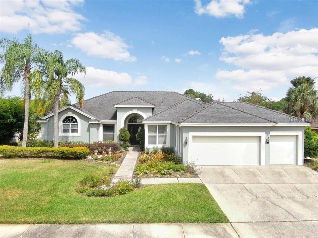 19005 SAINT LAURENT DRIVE LUTZ, FL 33558
