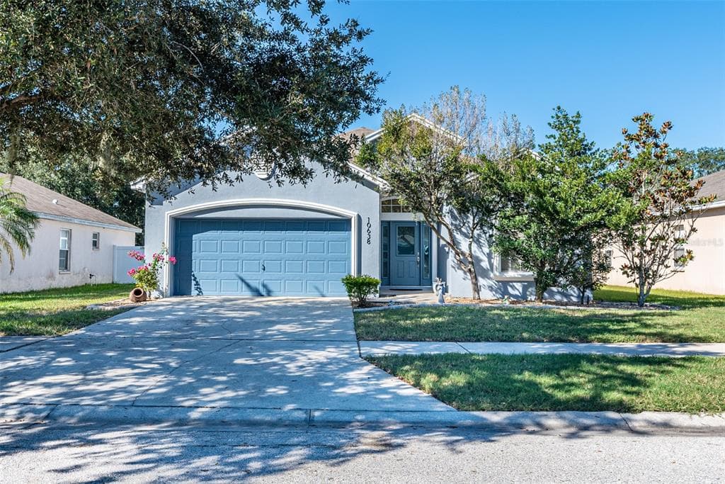 10638 CARLOWAY HILLS DRIVE WIMAUMA, FL 33598
