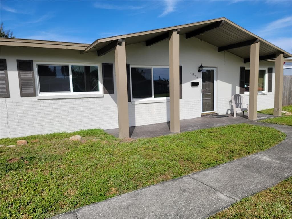 1529 79TH AVENUE N ST PETERSBURG, FL 33702