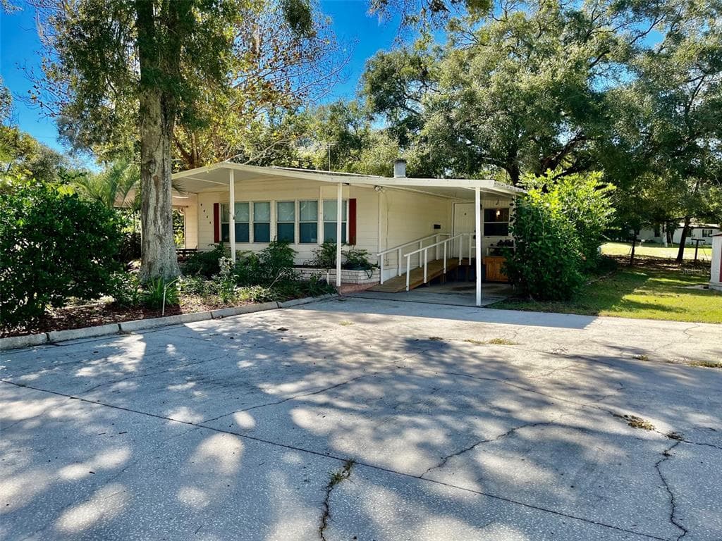 9435 STARLINE DRIVE DADE CITY, FL 33525