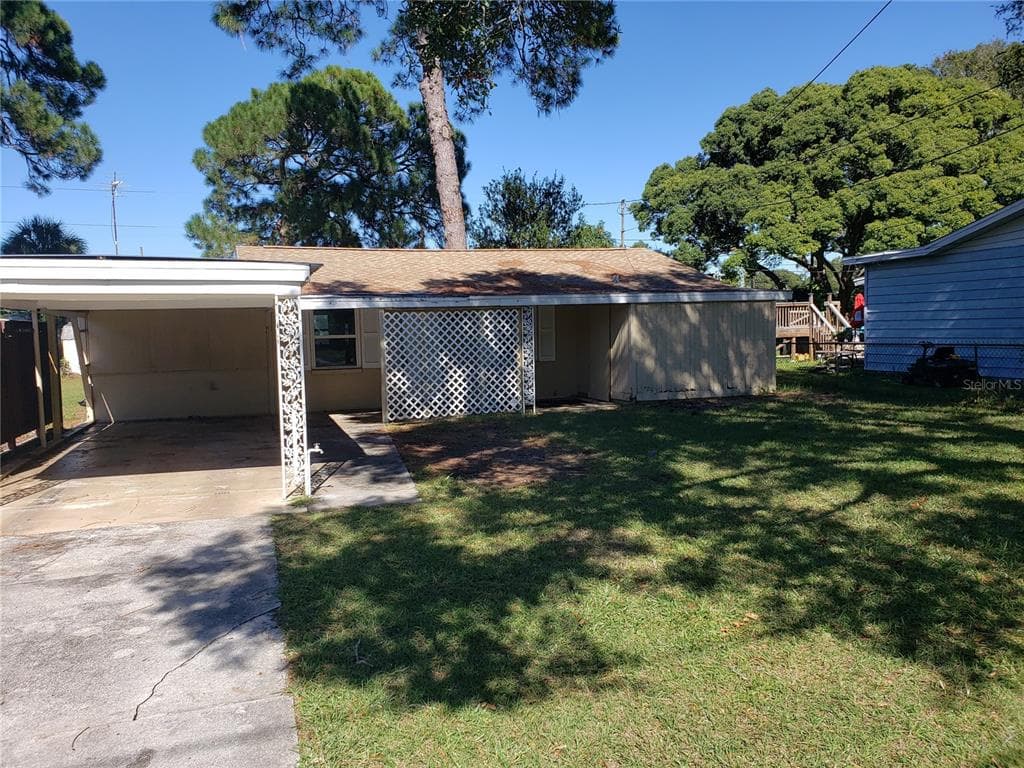636 STREMMA ROAD LARGO, FL 33770