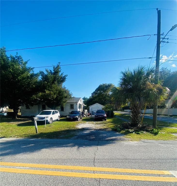 3616 W IOWA AVENUE W TAMPA, FL 33611