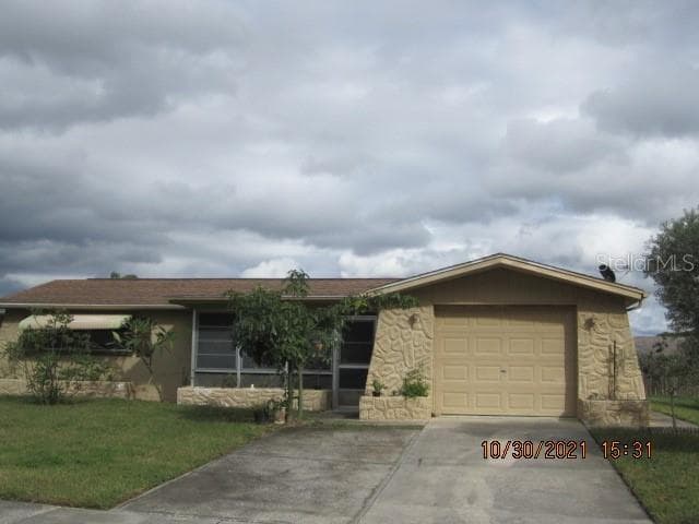 3526 BLACKHAWK DRIVE NEW PORT RICHEY, FL 34652