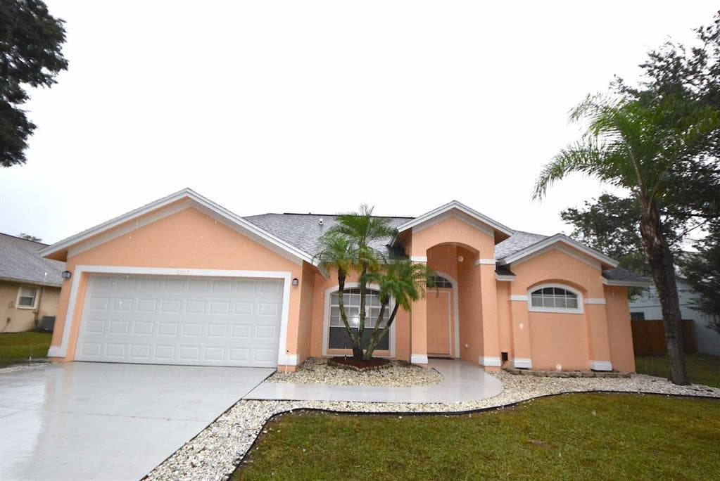 9507 GLENPOINTE DRIVE RIVERVIEW, FL 33569
