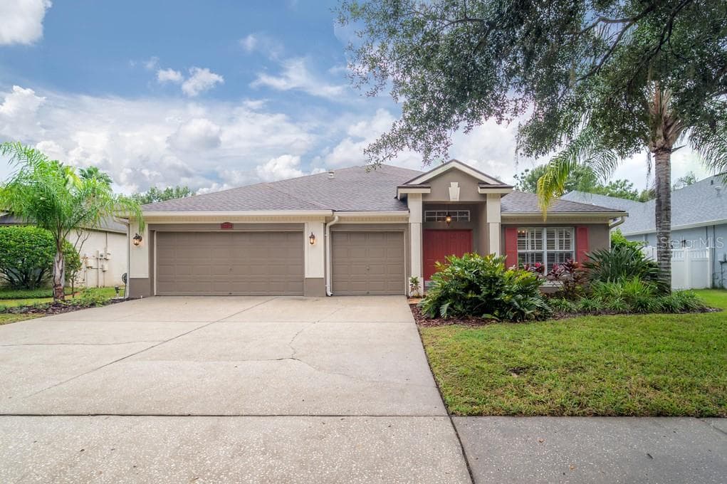 17715 CURRIE FORD DRIVE LUTZ, FL 33558