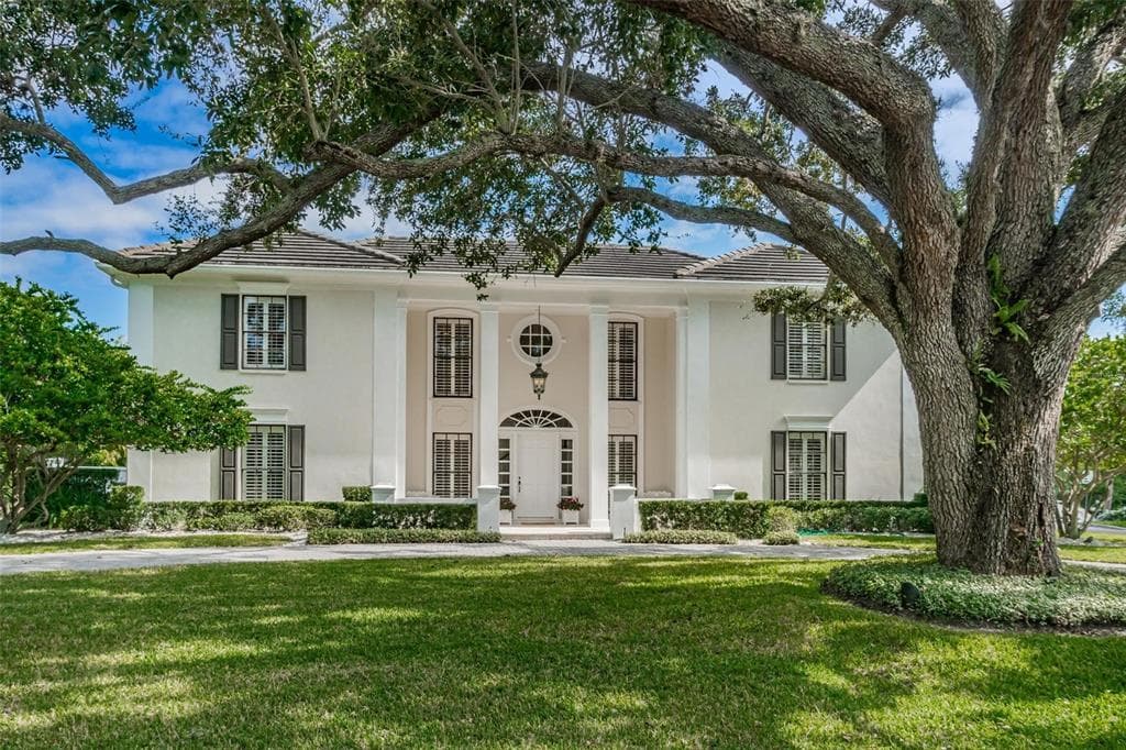 4901 NEW PROVIDENCE AVENUE TAMPA, FL 33629