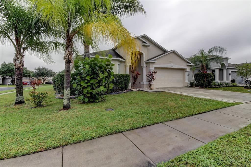4234 EDENROCK PLACE WESLEY CHAPEL, FL 33543